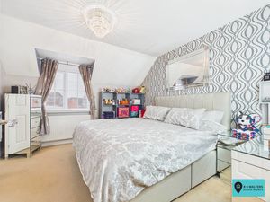 Master Bedroom- click for photo gallery